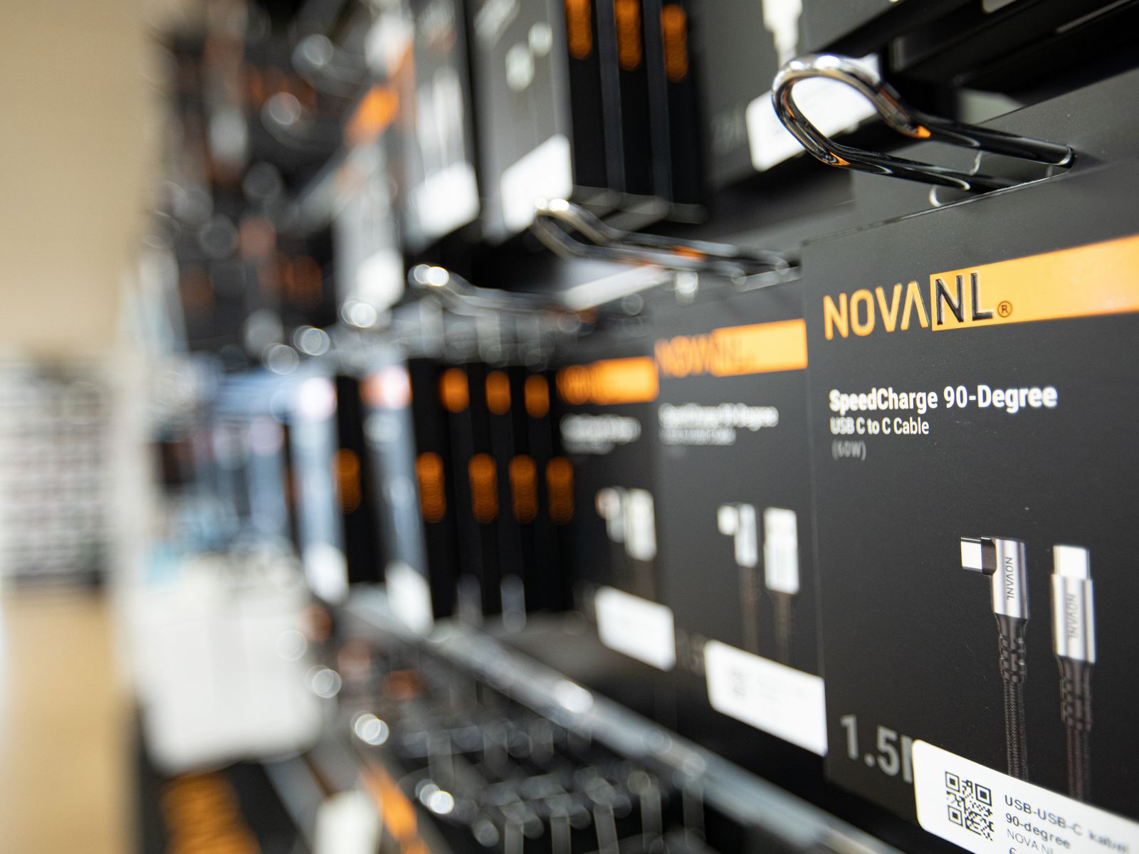 USB-C-kabels en opladers van NovaNL bij Herstel Friesland in Dokkum