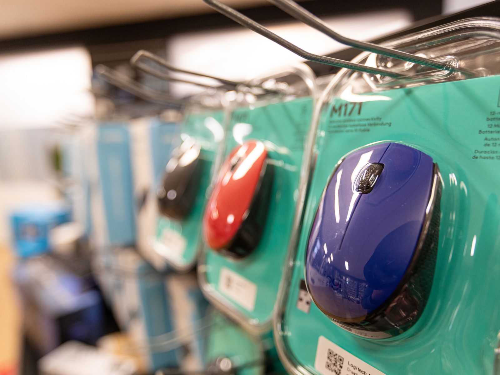 Draadloze muizen van Logitech in de winkel van Herstel Friesland in Dokkum